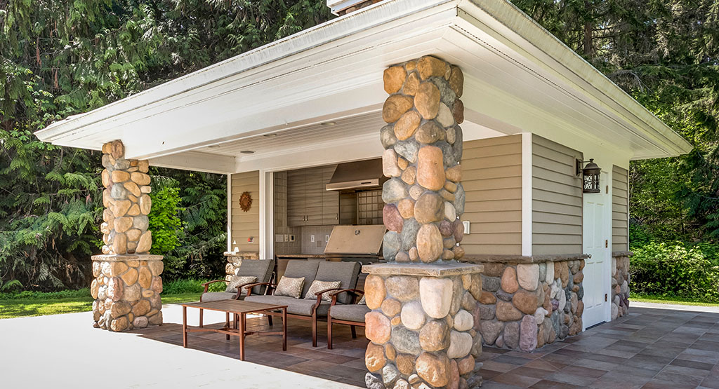 outdoor bbq area
